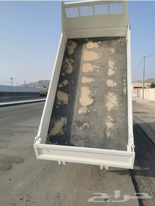 للبيع قلاب تايوتا مديل 93 4