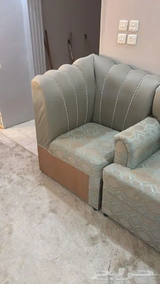 كنب مستخدم ونظيف وسليم 9