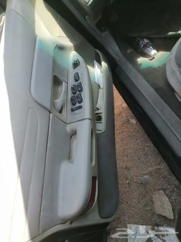 تشليح الحمدانيه فورد فكتوريا 2002للبيع قطع غيار فقط 3