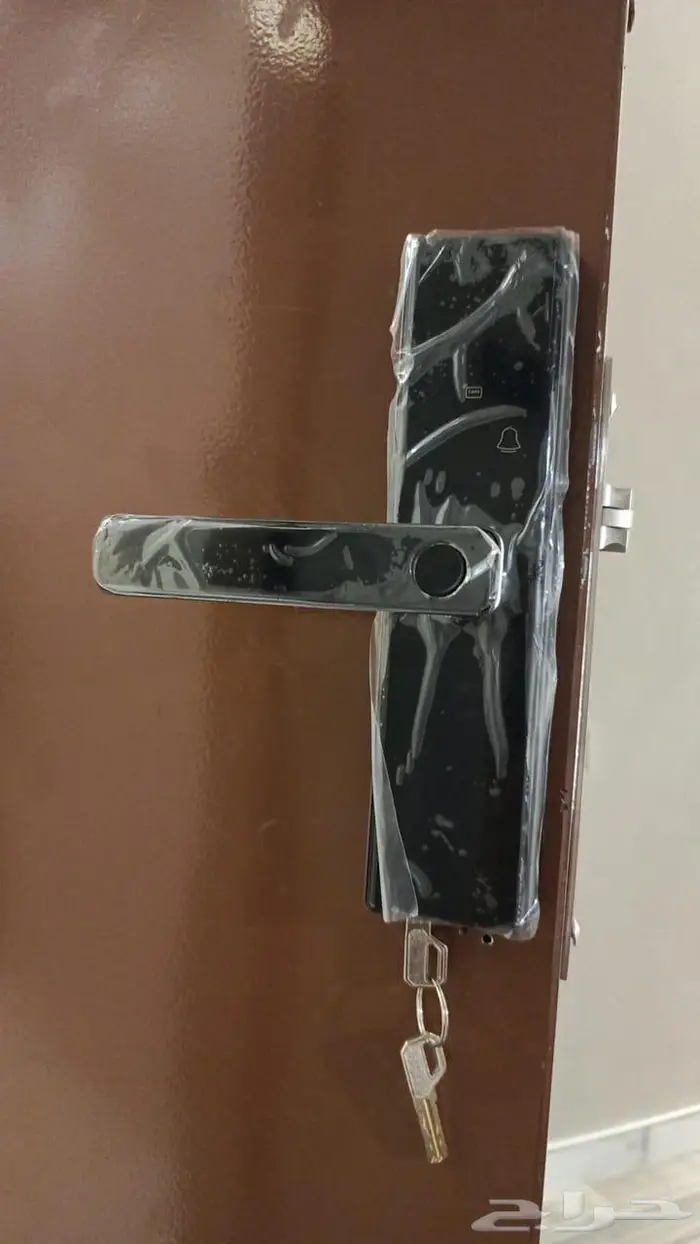 قفل ذكي لشقق جاذر ان و airbnb 1