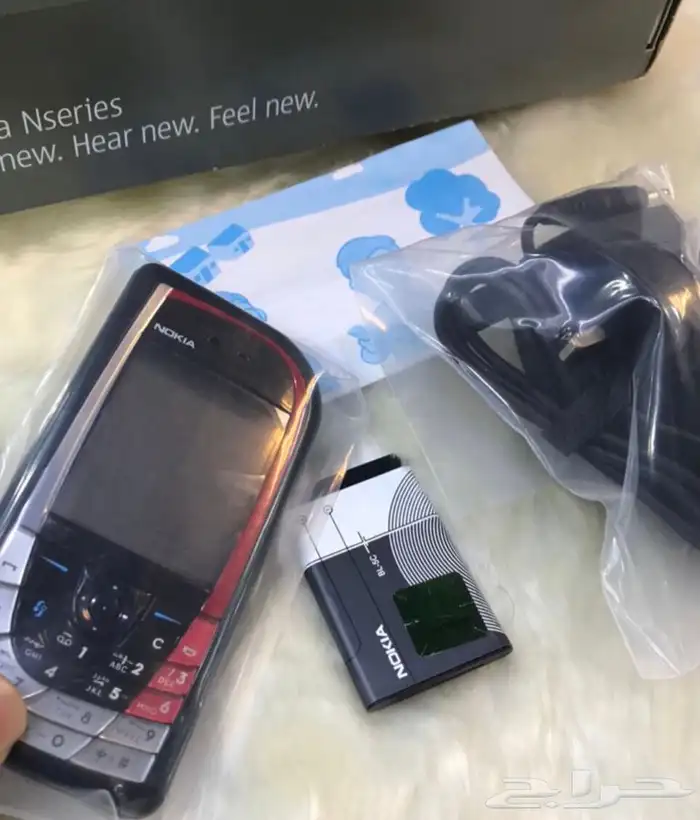 جوال نوكيا الدمعة nokia 7610 متوفر اللونين الاسود والابيض 1