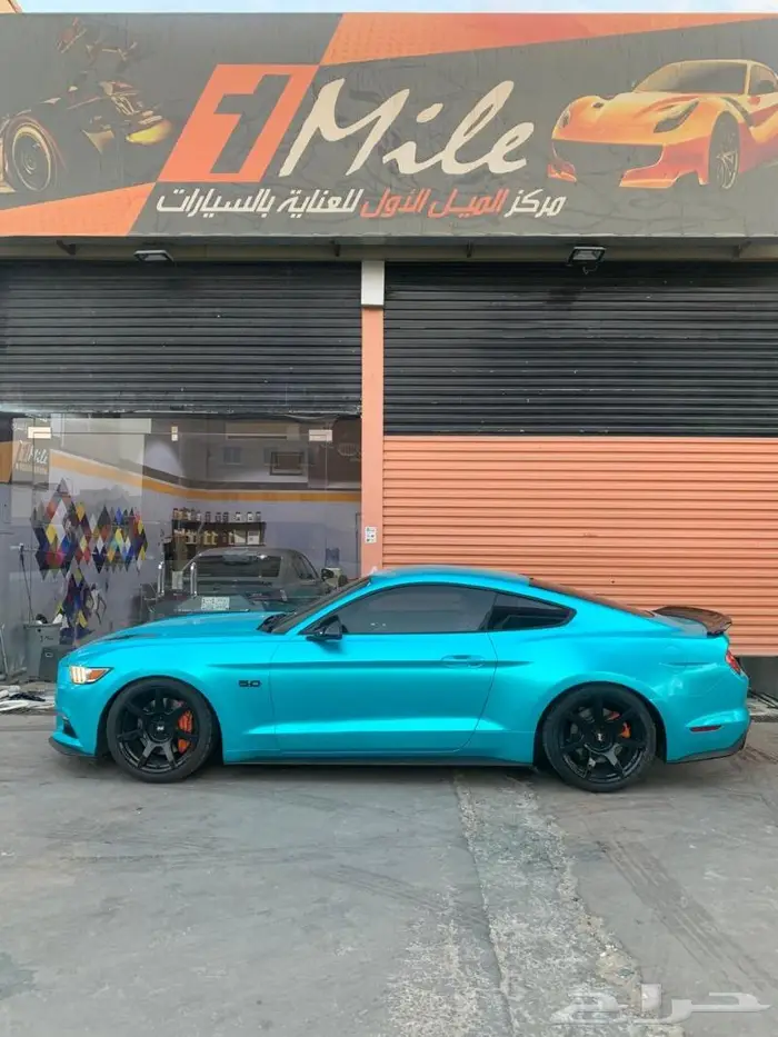 للبيع رولة تيفني او زرق لماع تجليد للسيارات والدبابات 6