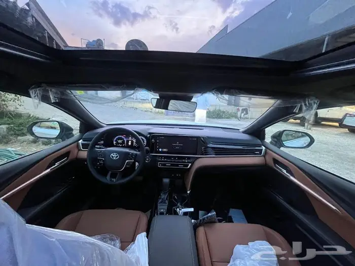 تويوتا كامري جراندي 2025 ابيض 2