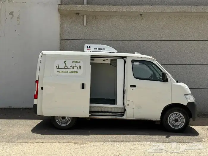 تصنيع صناديق مبردة للدينات و الوانيتات و الفان 4