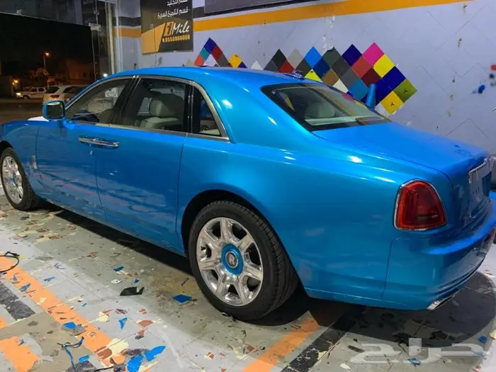 للبيع رولة تيفني او زرق لماع تجليد للسيارات والدبابات 5