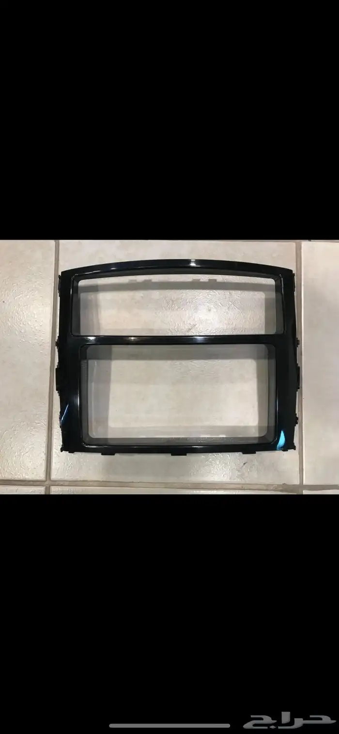 شاشة باجيرو اصلية وكالة  مع اطارها 1