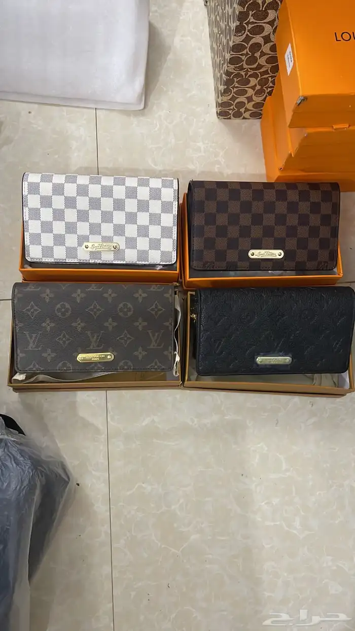 متجر شناط نسائية ماركه 2