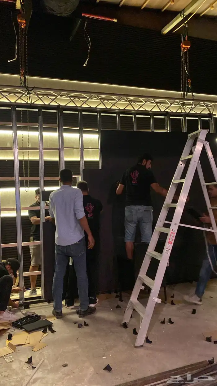 شاشات وتنظيم معارض ومؤتمرات 3