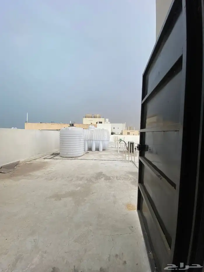 فرصة للبيع عمارة تجارية في الخفجي 14