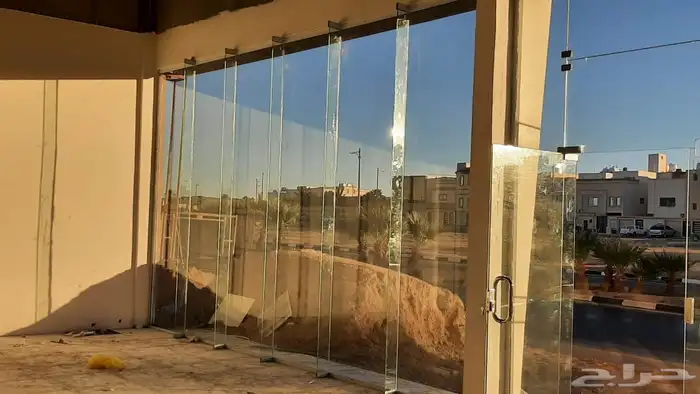 زجاج سكريت بجميع اعماله 1