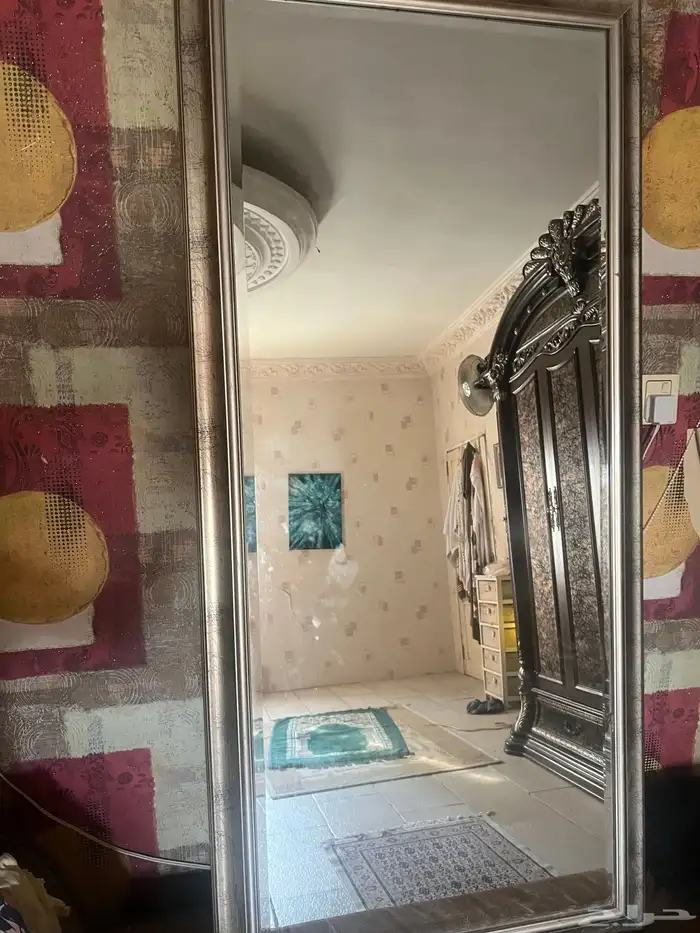 مرايه طوليه فضيه واثنين مذهبه دائريه 0