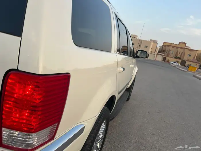 عنوان التميز  جيب (8) سلندر كرايسلر اسبن 15
