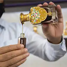 دهن عود كمبودي ملكي بيور طبيعي 4