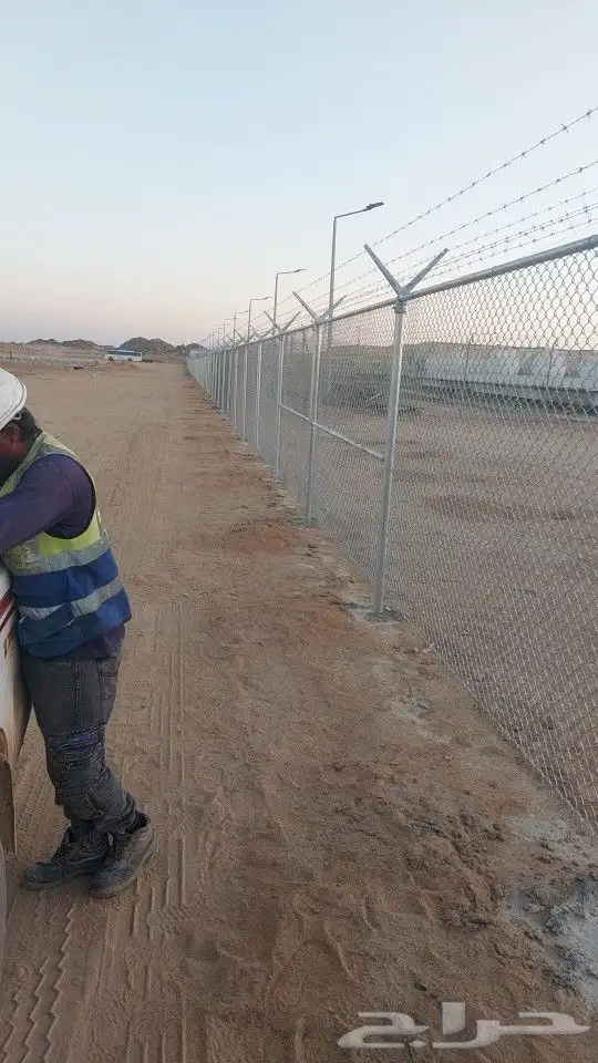 متخصصون في جميع تركيب الشبوك 4