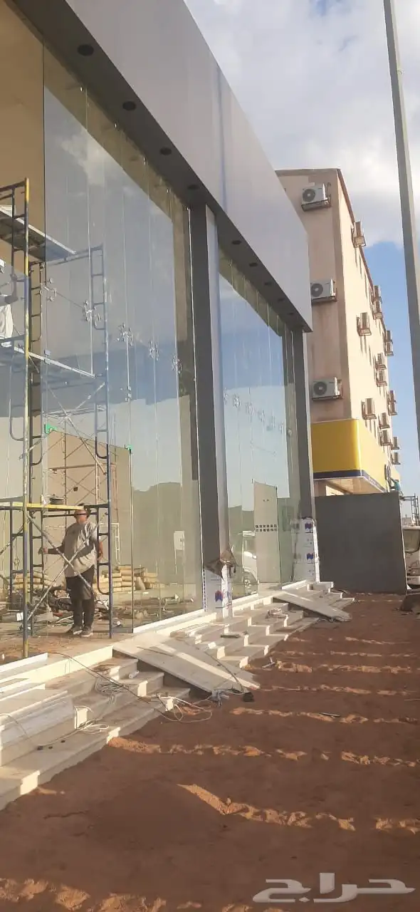 زجاج سكريت بجميع اعماله 12