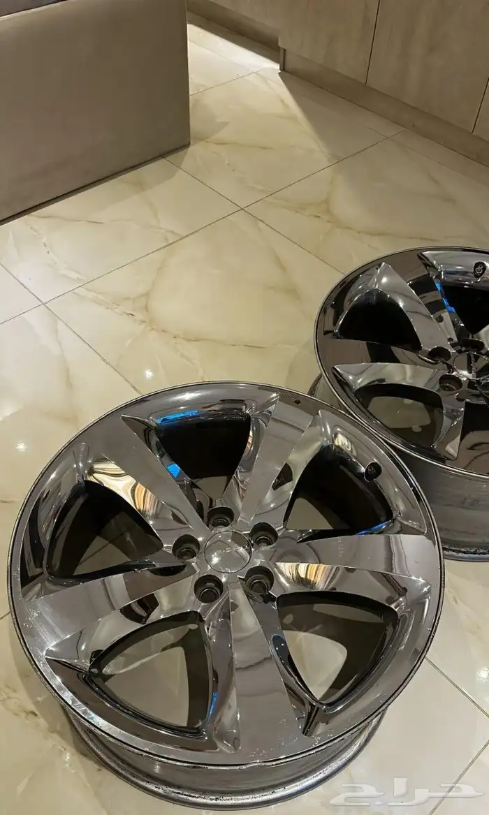 عالم الفن لزينة السيارات 18