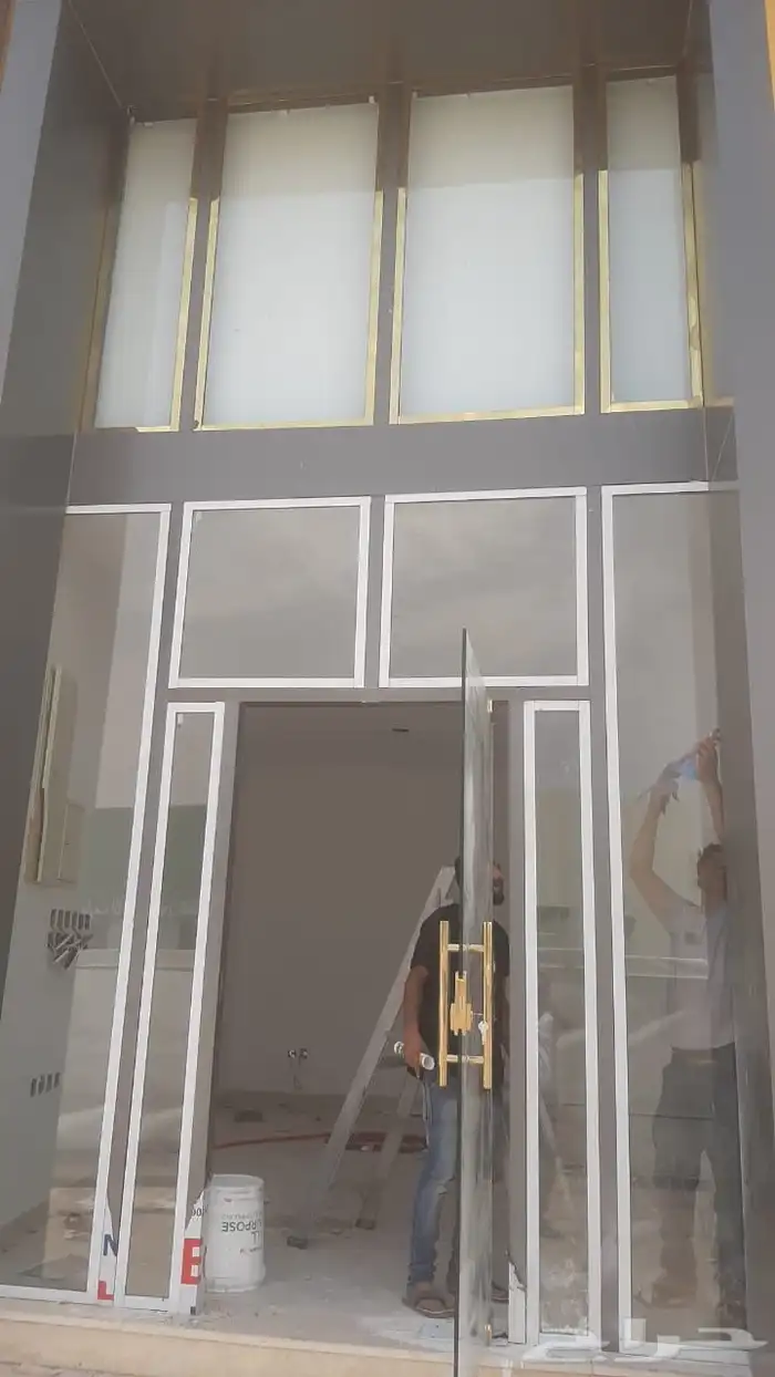 زجاج سكريت بجميع اعماله 15