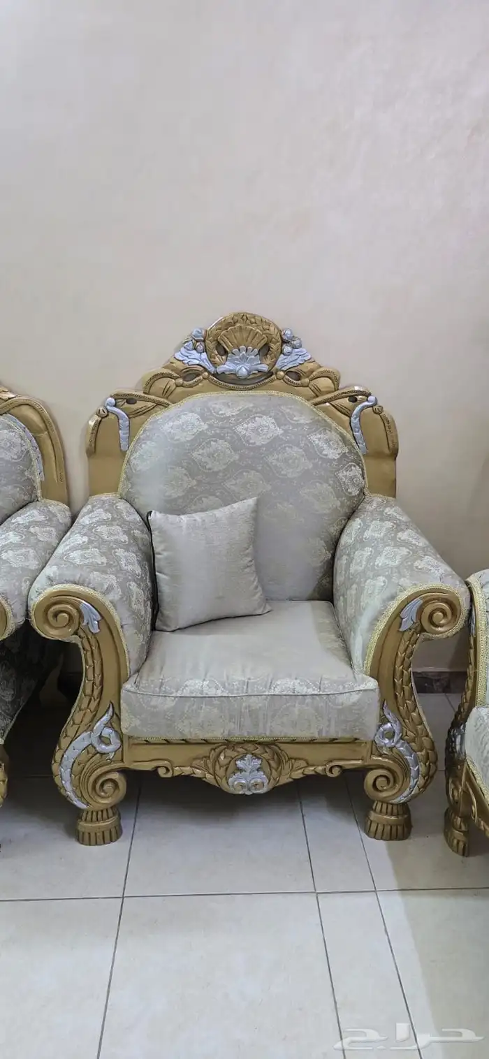 كنب ملكي 0