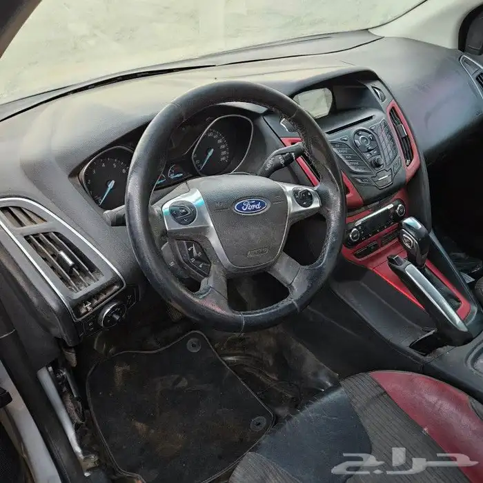 فورد فوكس قطع غيار تشليح 3