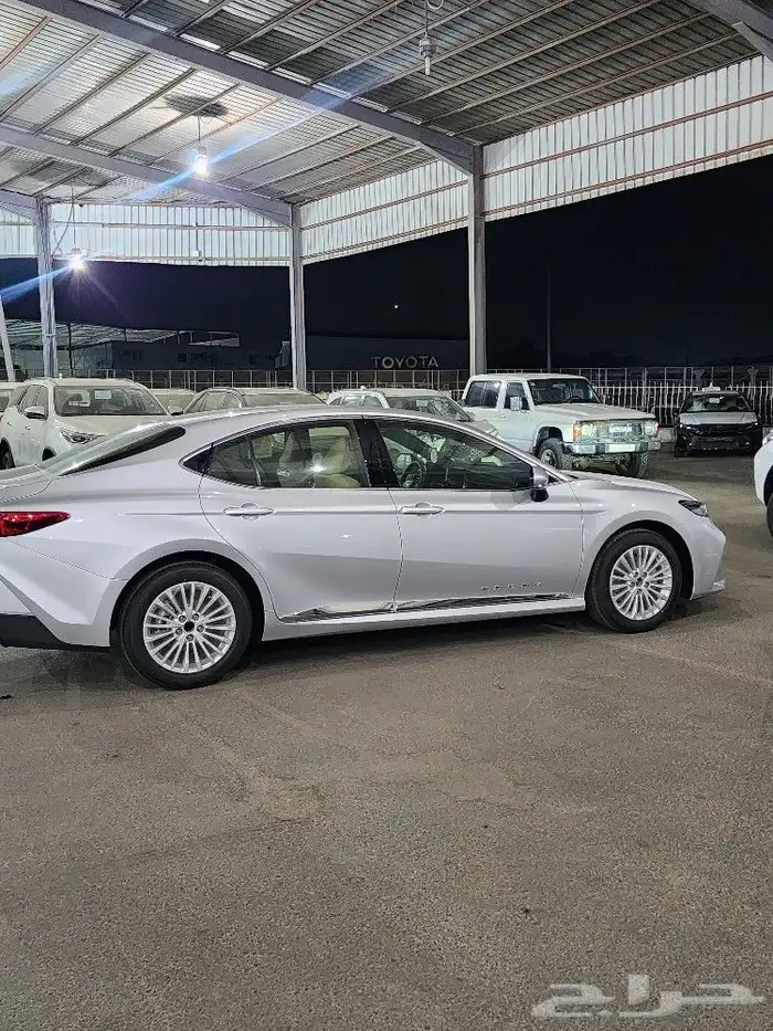 تويوتا كامريLE بنزين موديل 2025 0