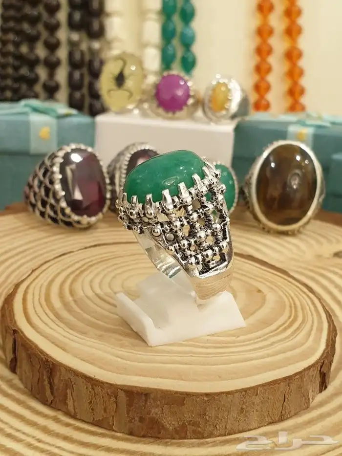 خاتم زمرد صياغة البحرين 1