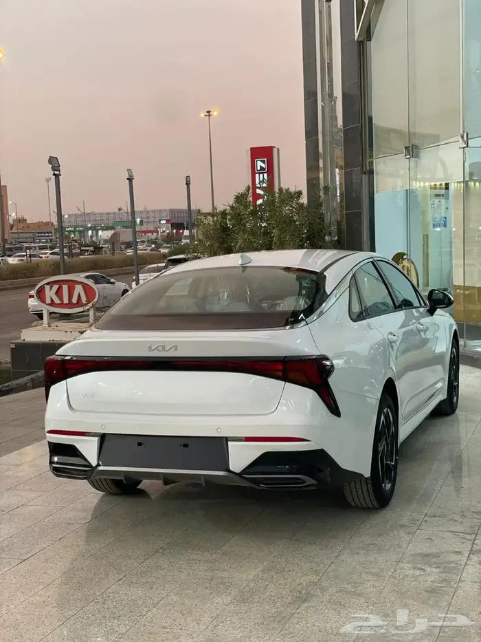 كيا K5 استاندر - استاندر مطور -2025 السعر102350بالضريبة 20