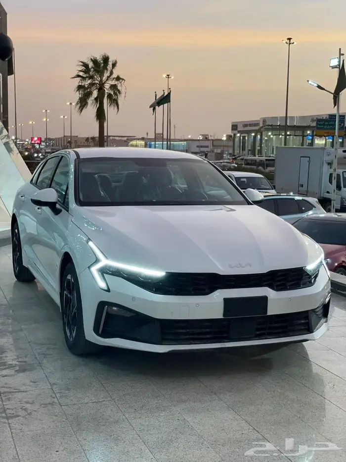 كيا K5 استاندر - استاندر مطور -2025 السعر102350بالضريبة 1
