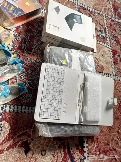 840 قطعة أغراض كمبيوتر مشكلة للبيع 34