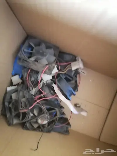 840 قطعة أغراض كمبيوتر مشكلة للبيع 0