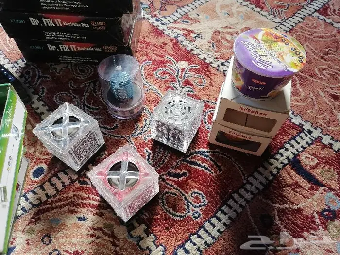 840 قطعة أغراض كمبيوتر مشكلة للبيع 32