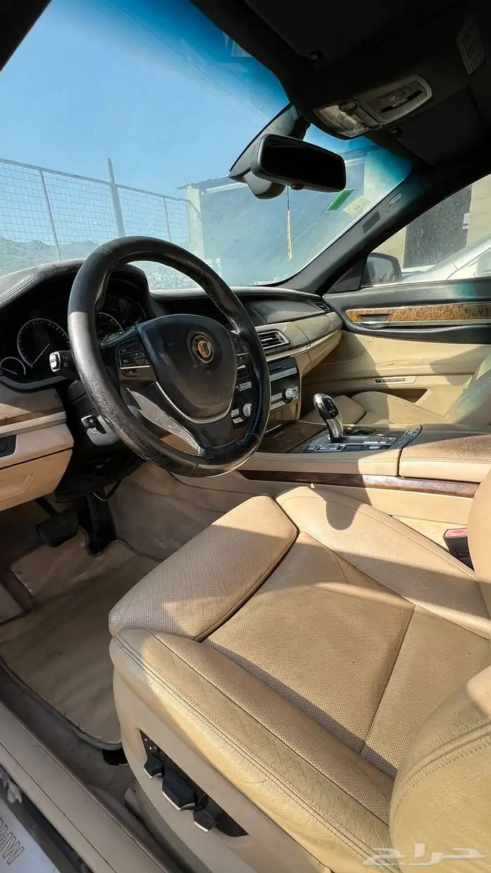 قطع غيارBMW730 4
