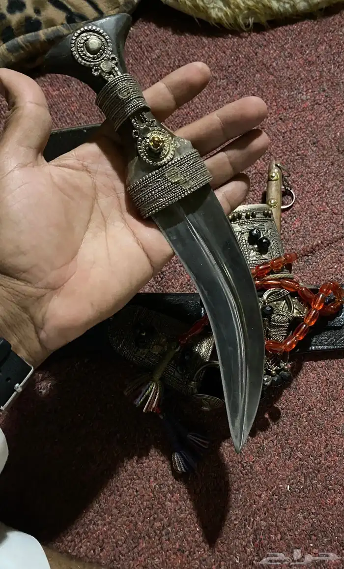 جنبيتين ركازي شبابيه الراس اتوقع قرن  ساطوره الرحال 1