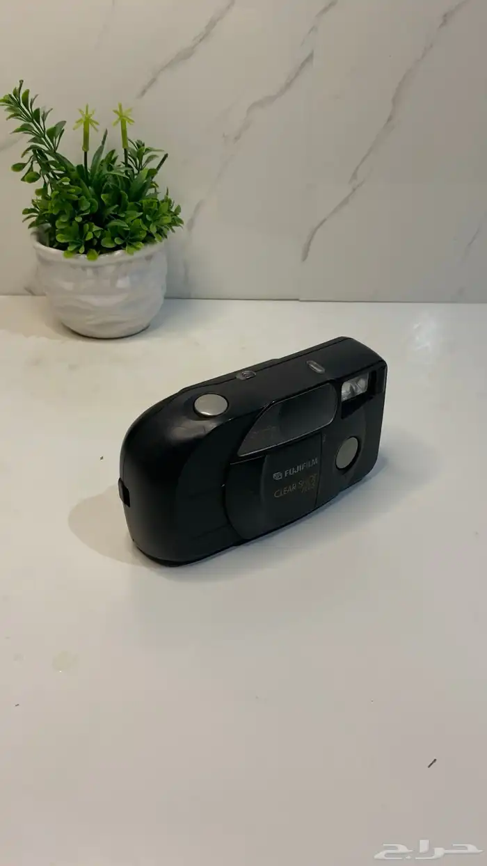 كاميرا اثريه FUJIFILM على السوم مطلعها من مخزن جدي 1