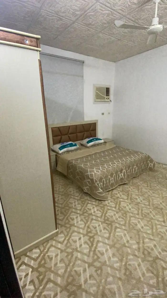 يوجد لدي استراحات و شقق الايجار 23