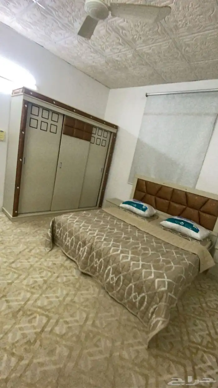 يوجد لدي استراحات و شقق الايجار 22