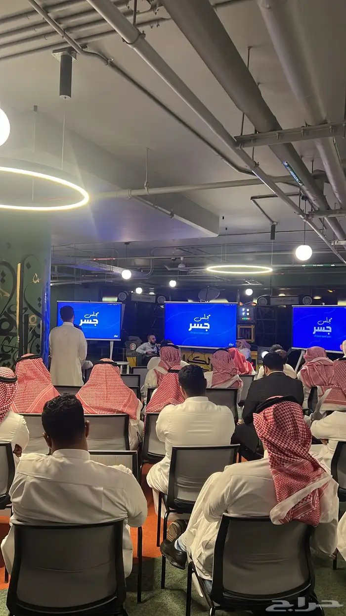 تنظيم بوثات و معارض وشاشات تفاعلية عرضيه و طولية كل الانواع 1