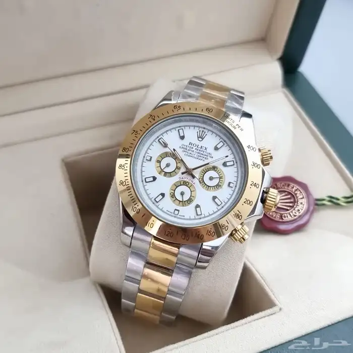 ساعات ماركات رجالي ونسائي متنوعه اشكال جديده واقلام الحقو 30
