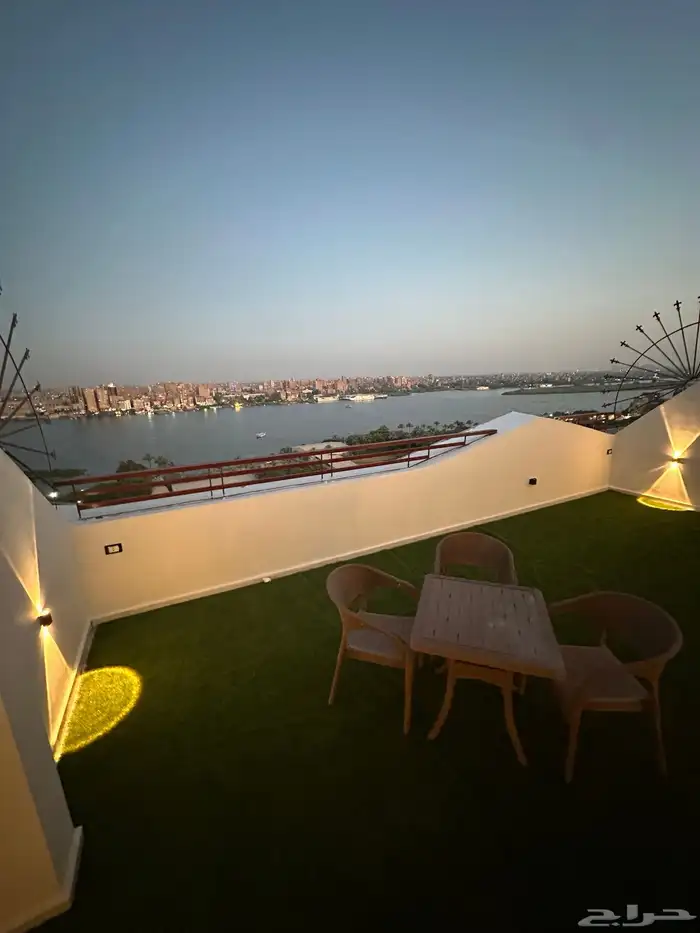 شقة بالقاهرة على النيل للبيع او للايجار 10