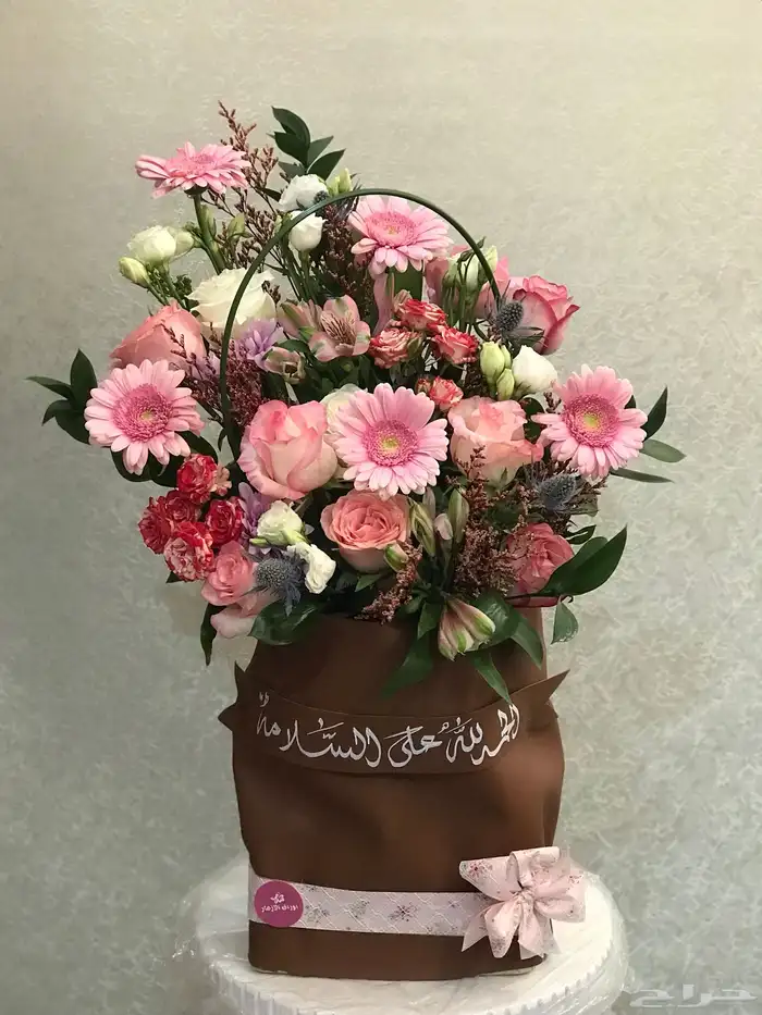 منسق ورد وخطاط مصري اقامه ساريه 12