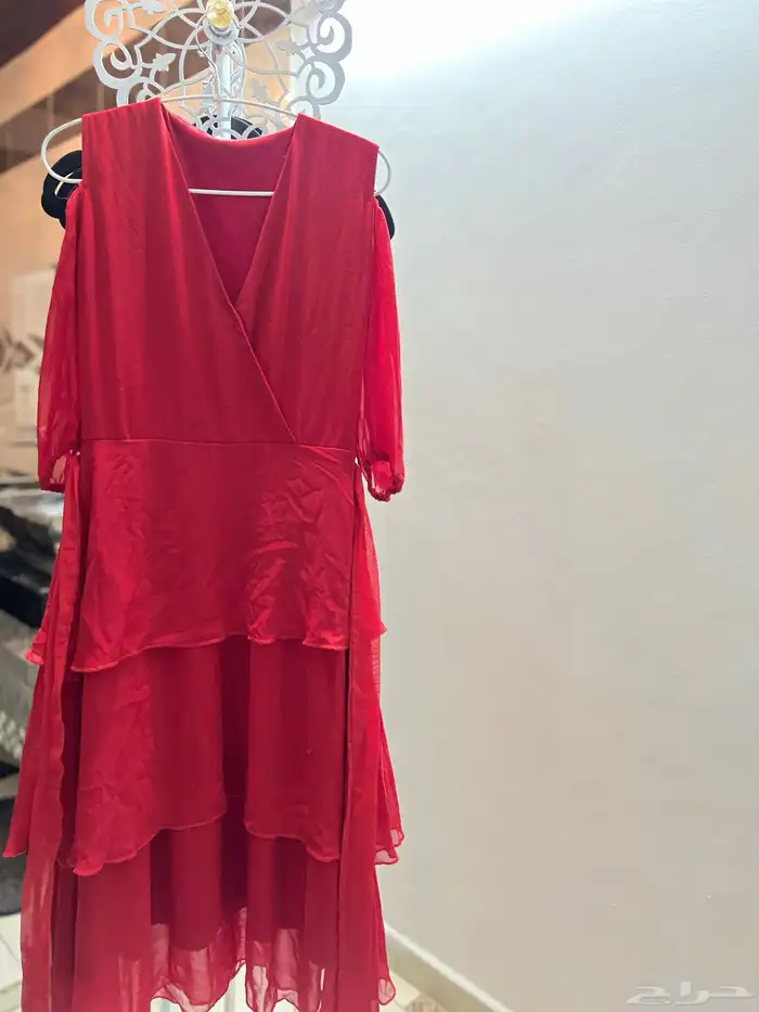 فساتين للبيع مستعجل من مصممين ملبوسه ساعتين فقط من XS _ XL 18