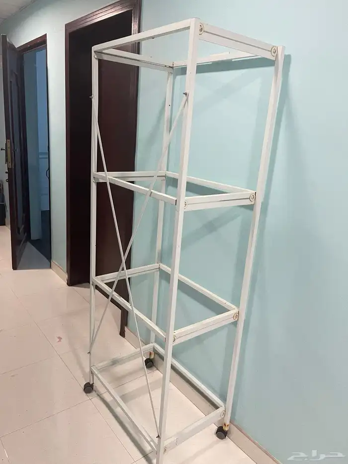 للبيع اقفاص وبيضات وستاندات 0