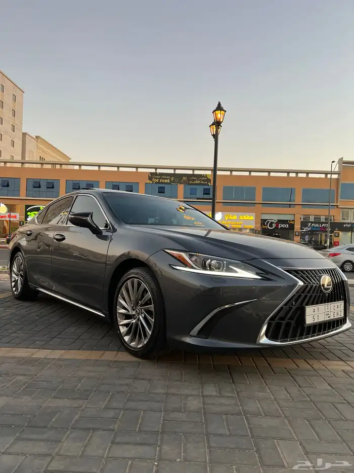( مباع ) لكزس ES350cc موديل 2023 ( مخزن ممشى قليل ) 0
