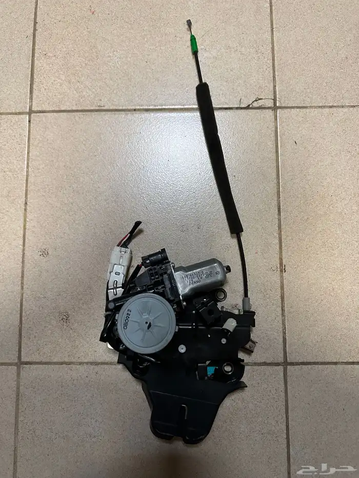 قفل شنطة لكزس 460 وارد اليابان 10