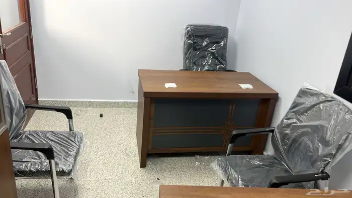 مكاتب أداريه كراسي مكتبيه كراسي جيم دواليب ملفات 24