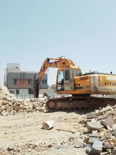 بوكلين حفار للايجار في الفروسيه عسفان 1