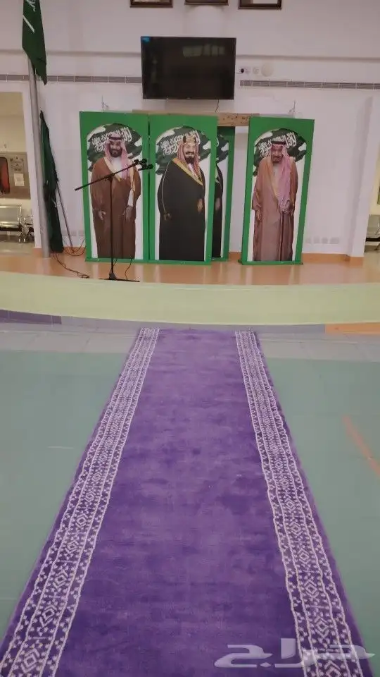 قهوجيين صبابين رجال وحريم في الرياض خارج الرياض كراسي طاولات 2