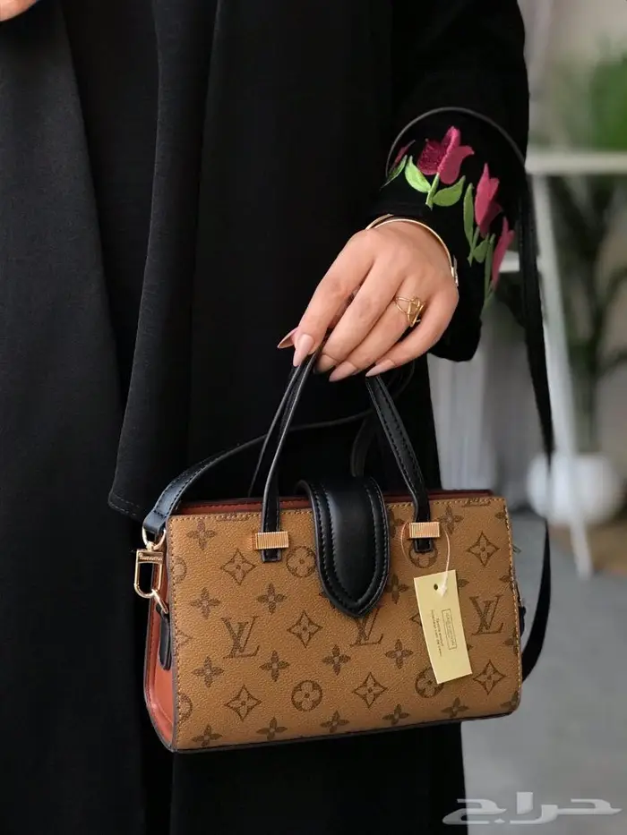 تكشيلة كبيرة شنطات ماركة لويس LV شنطة فويتون كبيرة شنط صغيرة 41