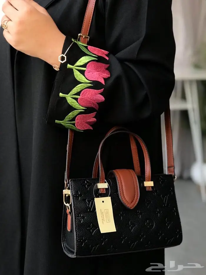 تكشيلة كبيرة شنطات ماركة لويس LV شنطة فويتون كبيرة شنط صغيرة 44