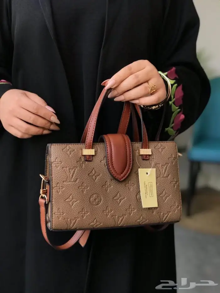 تكشيلة كبيرة شنطات ماركة لويس LV شنطة فويتون كبيرة شنط صغيرة 46