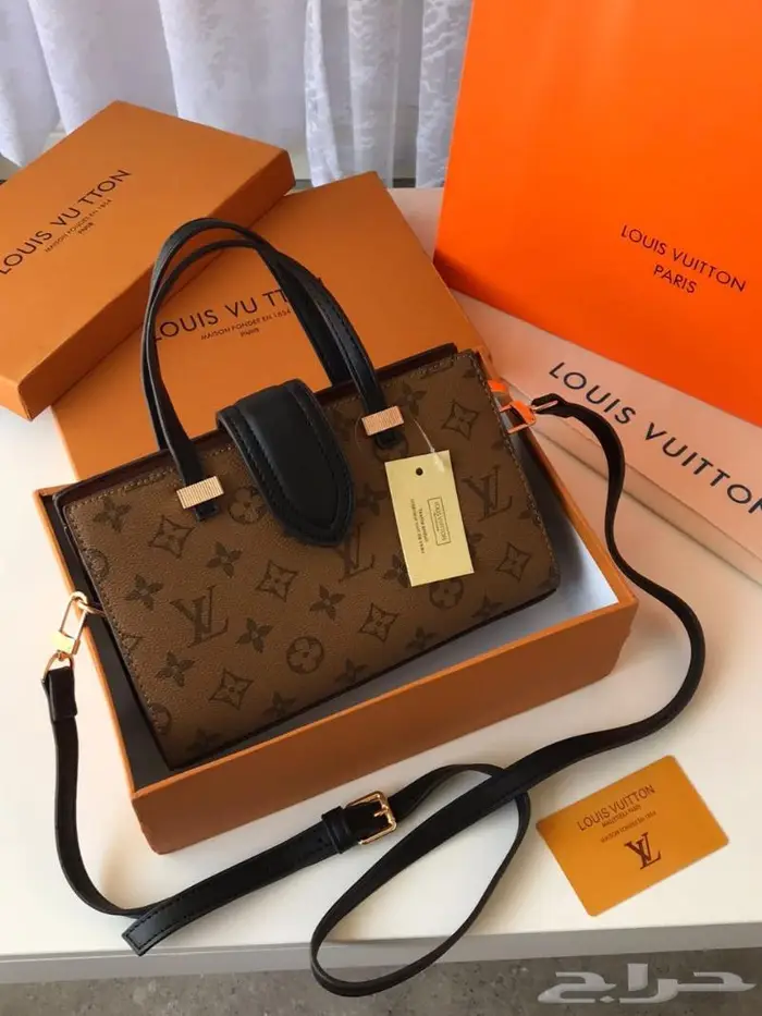 تكشيلة كبيرة شنطات ماركة لويس LV شنطة فويتون كبيرة شنط صغيرة 52